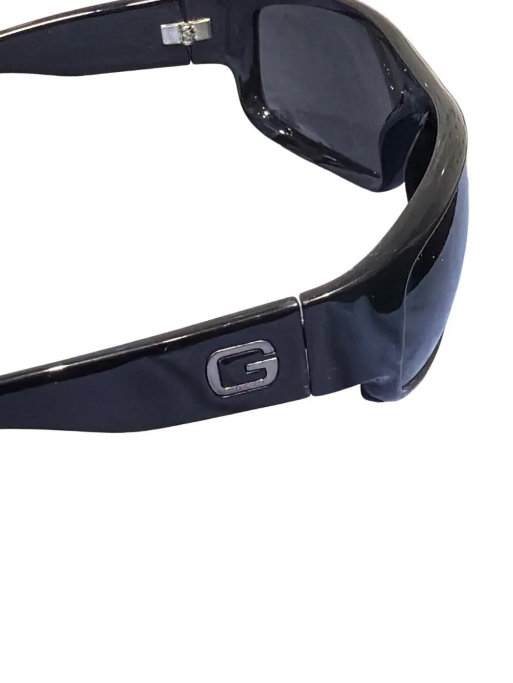 GUCCI 1600 Sunglasses in color D28R6 Black Used EUC